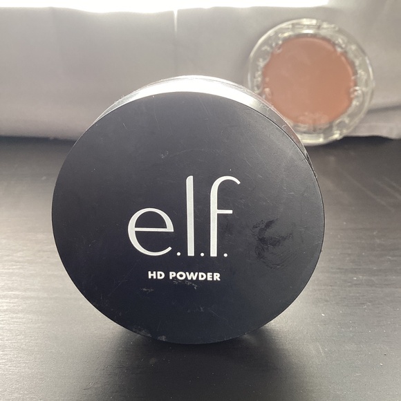 Assorted makeup - Picture 7 of 13